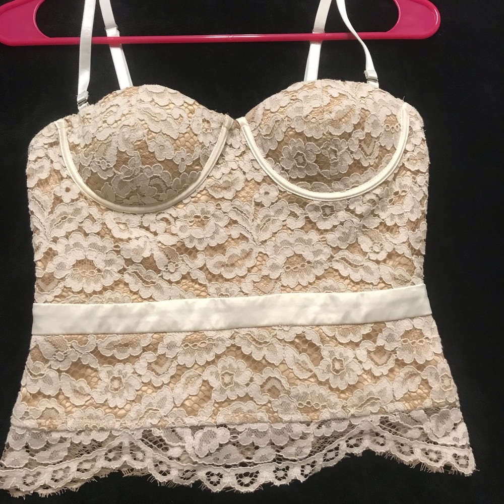 White lace tank top